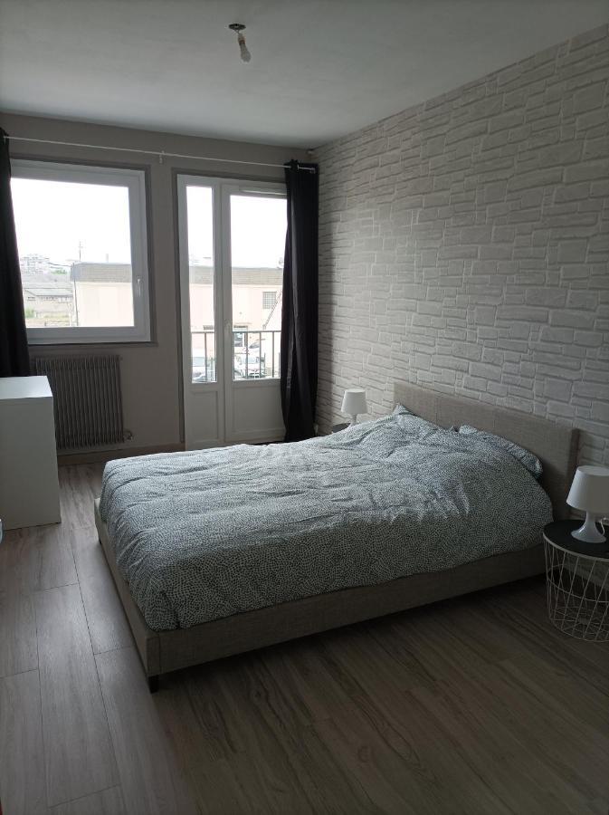Joli Appartement Type 5 En Centre Ville Châteauroux المظهر الخارجي الصورة